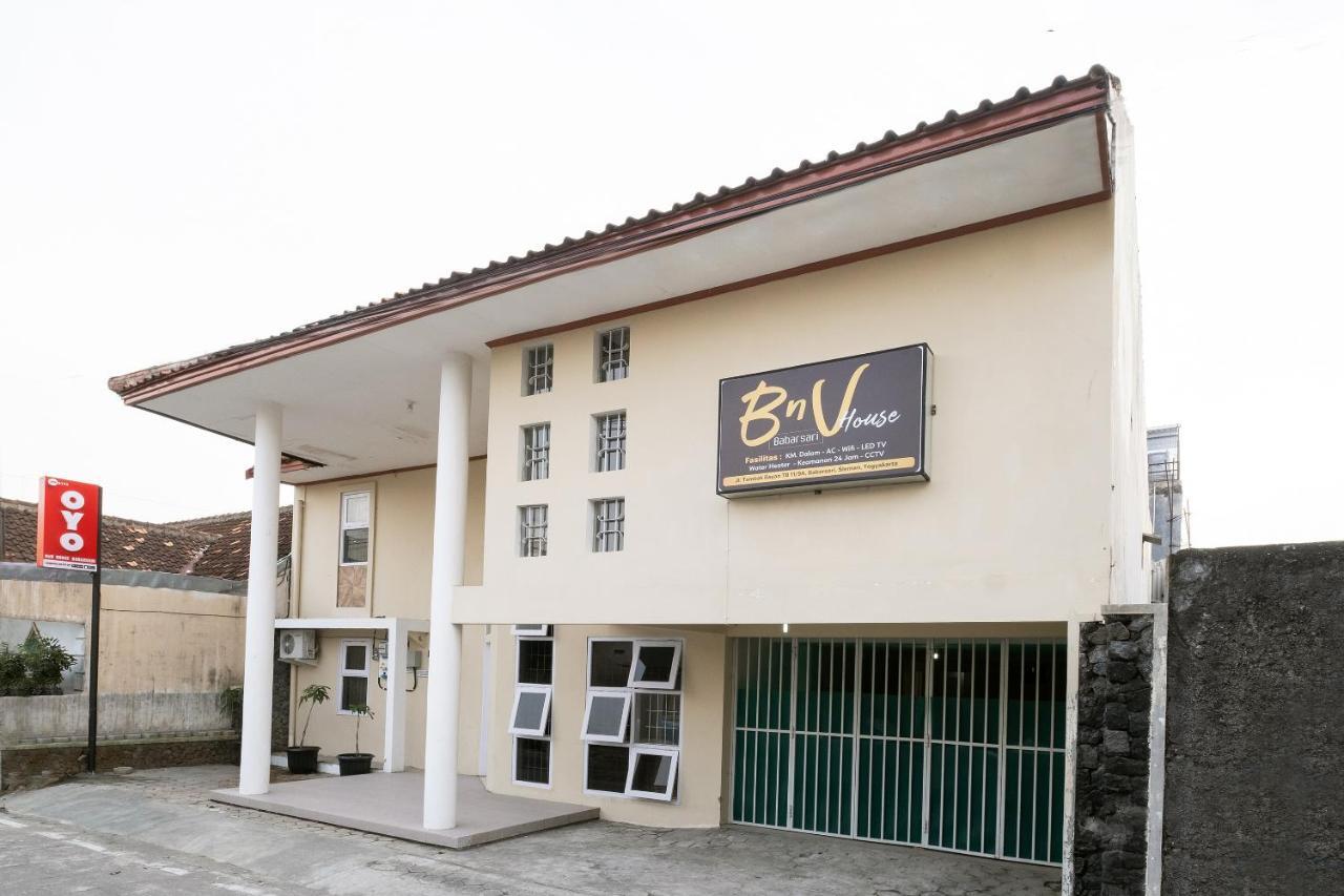 Hotel Oyo 2173 Bnv House Babarsari Maguwo Exterior foto